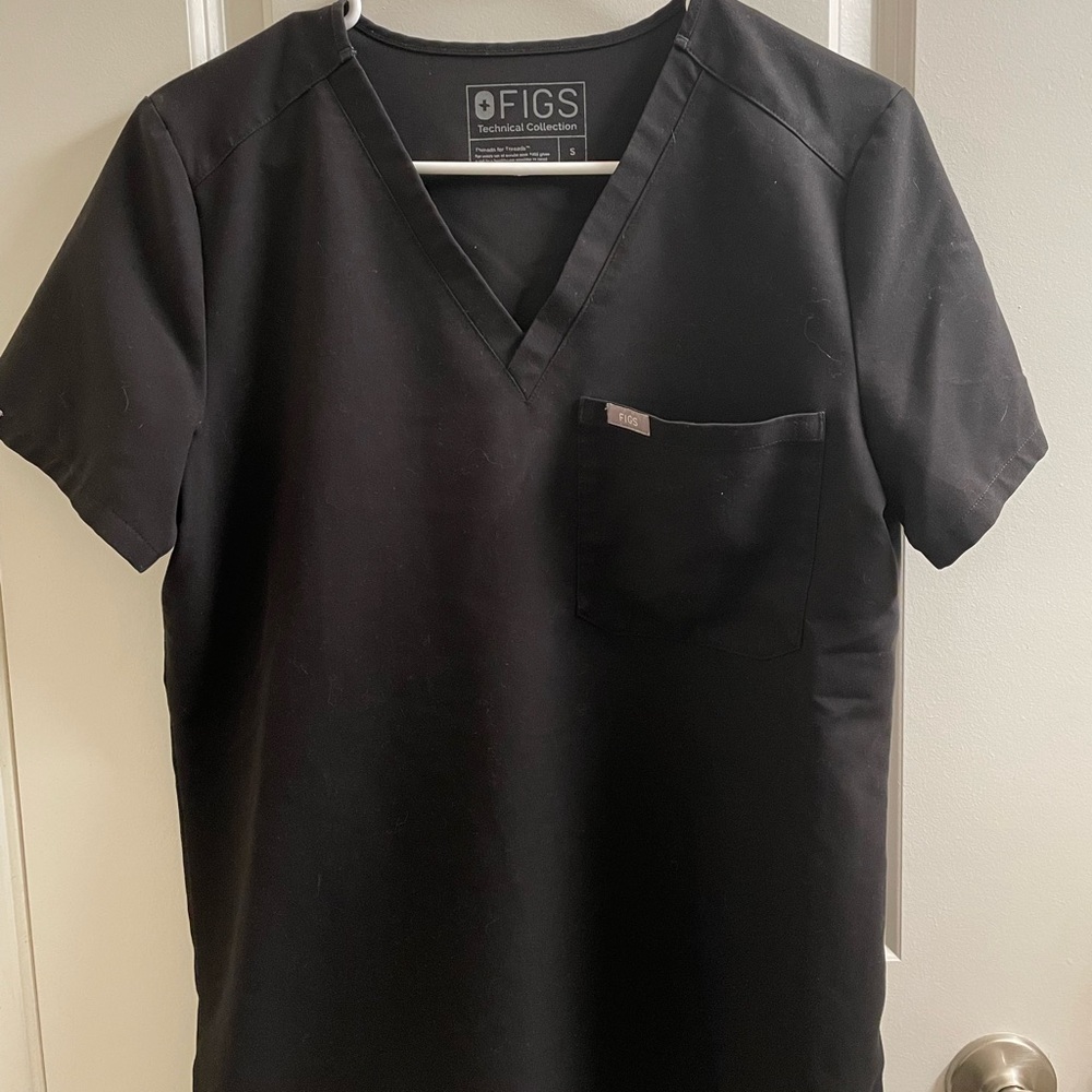 Black FIGS scrubs set